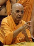 Swamishri in a divine, jovial mood