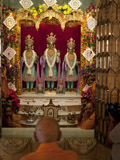  Swamishri engaged in darshan of Thakorji