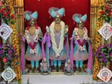  Bhagwan Swaminarayan, Aksharbrahman Gunatitanand Swami and Shri Gopalanand Swami