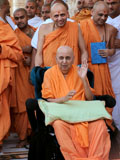 Swamishri in a divine mood in the Smruti Mandir pradakshina