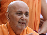  Swamishri in a divine mood in the Smruti Mandir pradakshina