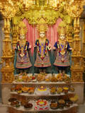  Annakut offered to Bhagwan Swaminarayan, Aksharbrahman Gunatitanand Swami and Shri Gopalanand Swami