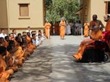  Swamishri bids Jai Swaminarayan to sadhus