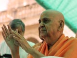 Swamishri blesses all