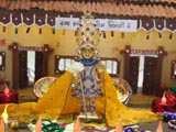  Shri Harikrishna Maharaj adorned in chandan