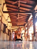  Swamishri arrives for Thakorji's darshan