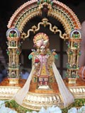  Shri Harikrishna Maharaj adorned in chandan