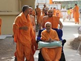  Swamishri after darshan of Thakorji