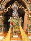  Shri Harikrishna Maharaj adorned in chandan
