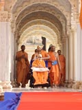 Swamishri after darshan of Thakorji