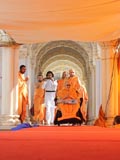  Swamishri after darshan of Thakorji