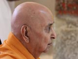  Swamishri engaged in darshan of Thakorji
