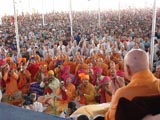 Youths sing kirtans in the traditional 'occhhav' style