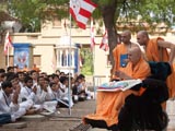  Swamishri blesses youths