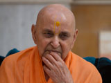  Swamishri blesses youths