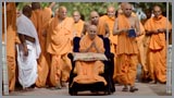  Swamishri on the way for Thakorji's darshan