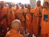  Swamishri bids Jai Swaminarayan to sadhus