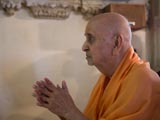  Swamishri engaged in darshan of Thakorji