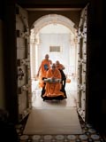  Swamishri arrives for darshan at Rangmandap