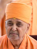 7:30am - Swamishri leaving the Mandir for the medical procedure