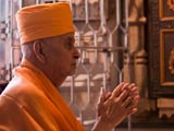 7:30am - Swamishri leaving the Mandir for the medical procedure
