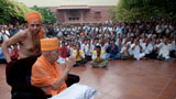 7:30am - Swamishri leaving the Mandir for the medical procedure