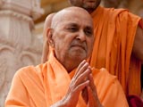 Swamishri bids Jai Swaminarayan