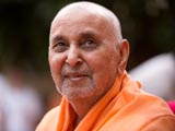 Swamishri in a divine, jovial mood