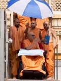  Swamishri bids Jai Swaminarayan to devotees