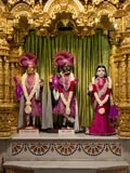 Shri Harikrishna Maharaj and Shri Radha-Krishna Dev 