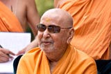 Swamishri in a divine, jovial mood 