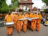 Sadhus pull the chariot around the mandir
