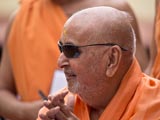 Swamishri in a divine, jovial mood