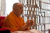  Swamishri doing darshan of Thakorji in the mandir