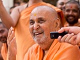 Swamishri in a divine, jovial mood 