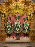 Bhagwan Swaminarayan, Aksharbrahman Gunatitanand Swami and Shri Gopalanand Swami 