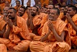 Sadhus engrossed in Swamishri's darshan 