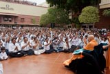  Swamishri bids Jai Swaminarayan to devotees