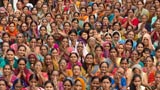 Devotees doing darshan of Swamishri