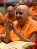  Swamishri blesses all