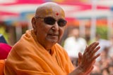  Swamishri blesses all