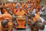 Swamishri blesses sadhus