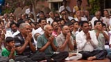 Devotees engaged in darshan of Swamishri