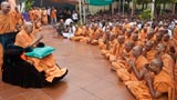  Swamishri bids Jai Swaminarayan to sadhus