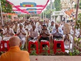  Swamishri blesses devotees