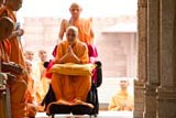  Swamishri bids Jai Swaminarayan to sadhus