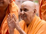  Swamishri blesses all