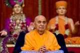  Swamishri during the ravi sabha
