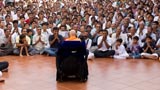  Swamishri bids Jai Swaminarayan to devotees