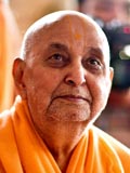 Swamishri in a divine, jovial mood